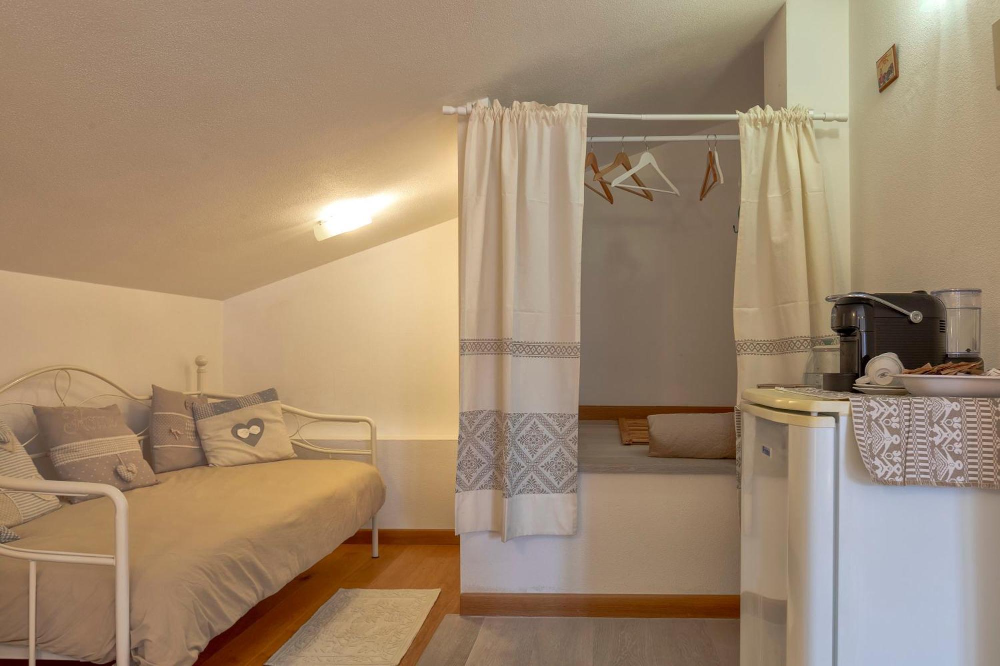 Sardinia Guest House Olmedo Extérieur photo